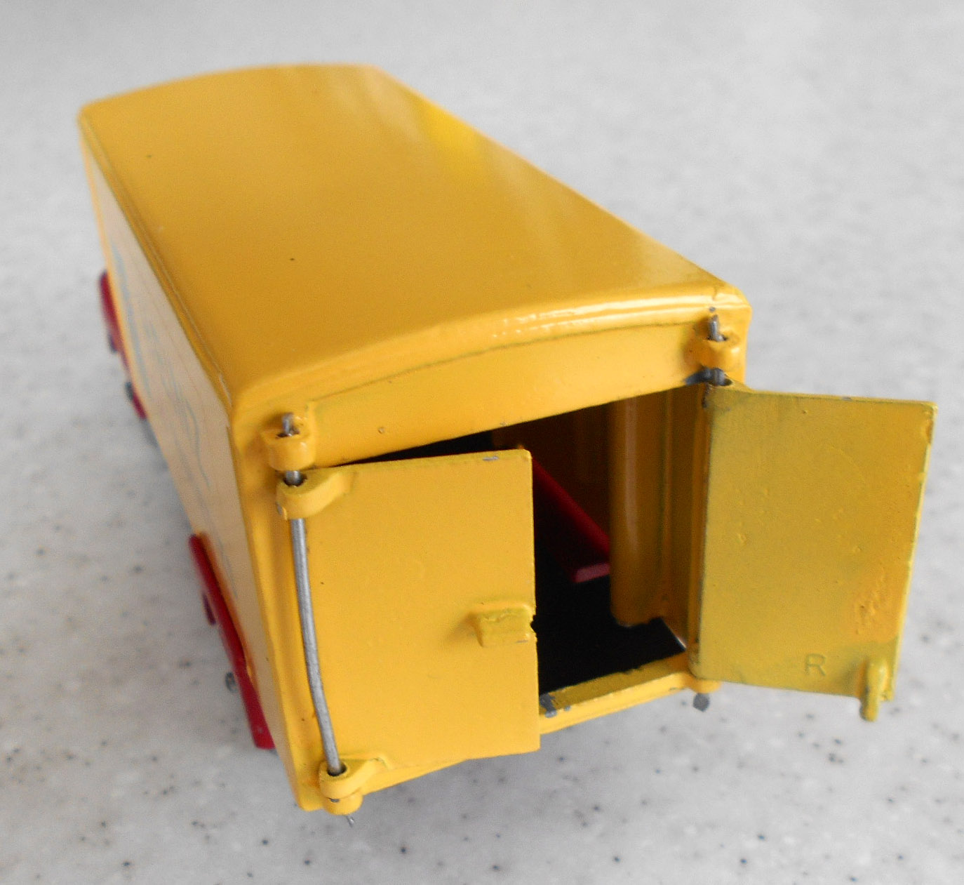 ../content/H0/Big Bedford Van Heinz (H095)/images/10.jpg